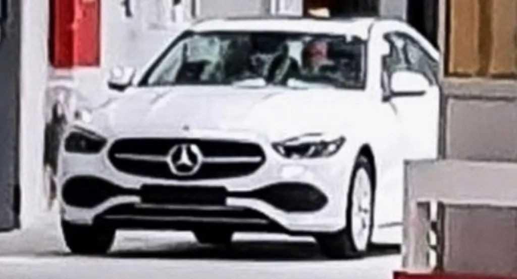 Mercedes C-Class thế hệ mới 