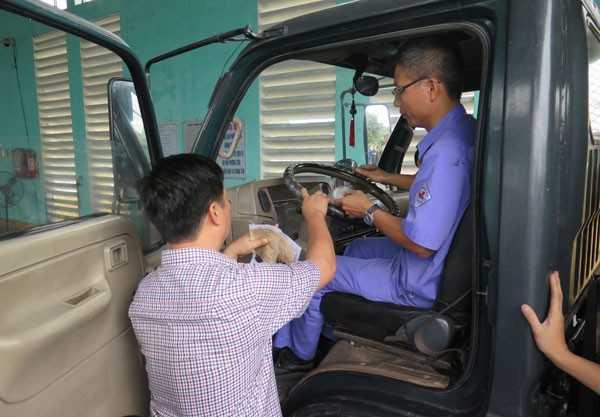 muc-phat-doi-voi-chu-so-huu-khi-o-to-qua-han-dang-kiem