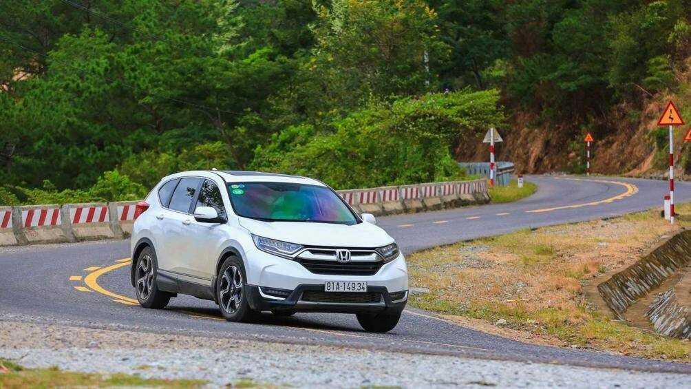 Những lưu ý khi lái xe leo dốc