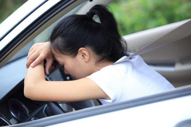 Ngồi ghế trước