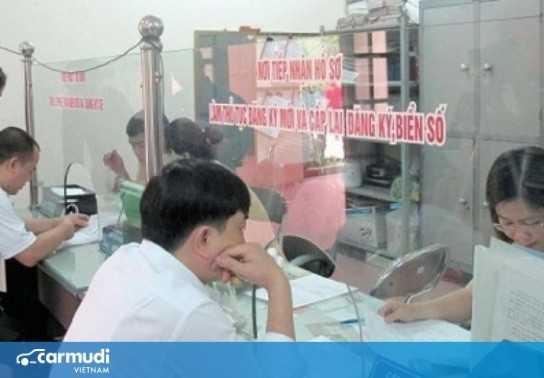 Người dùng cần nộp những loại phí nào khi mua, bán ô tô cũ?