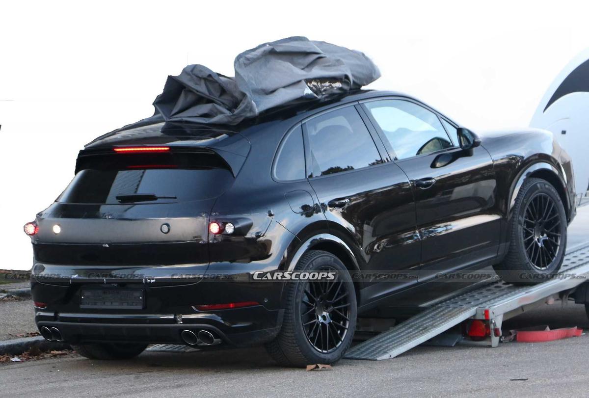 Porsche Cayenne 2022