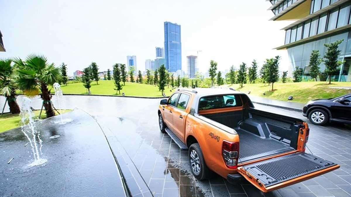 5-luu-y-de-lai-xe-ban-tai-trong-pho-an-toan