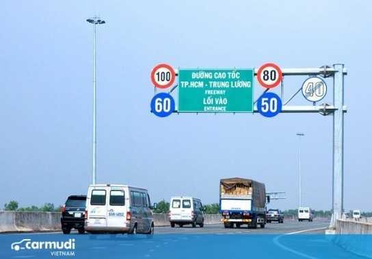 Quy định về tốc độ trên đường cao tốc năm 2021