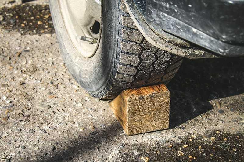 Những lưu ý khi lái xe leo dốc