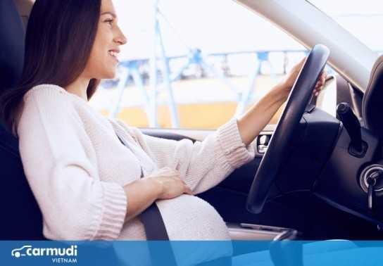Những mẹ bầu khi lái xe nên lưu ý đến những điều này