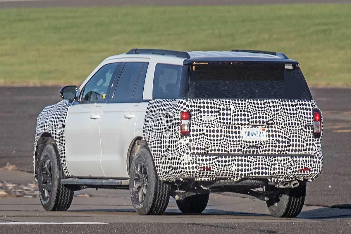 Ford Expedition 2022