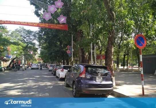 Hành vi dừng ở nơi cấm dừng, cấm đỗ sẽ bị xử phạt ra sao?