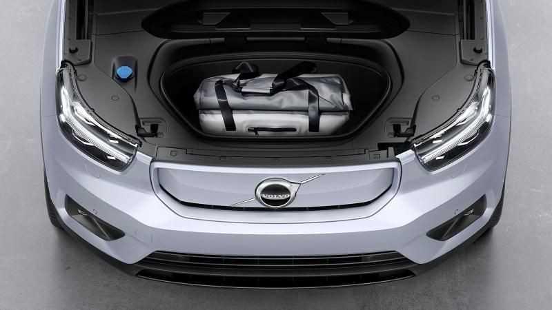 Volvo XC40 Pure Electric