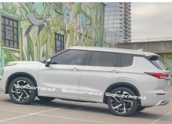 Mitsubishi Outlander 2022