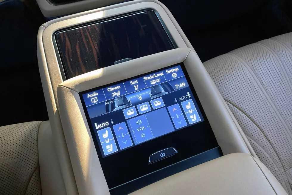 Nội thất Lexus LS 2021