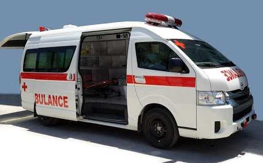 Hãy gọi cho xe cấp cứu và công an ngay lập tức