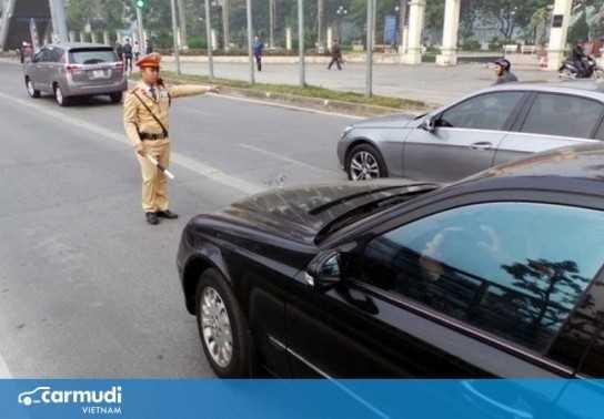 Xe ô tô không bật xi nhan sẽ bị xử phạt như thế nào?