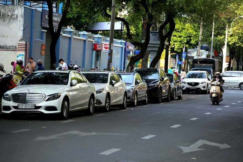 Tìm chỗ dừng xe