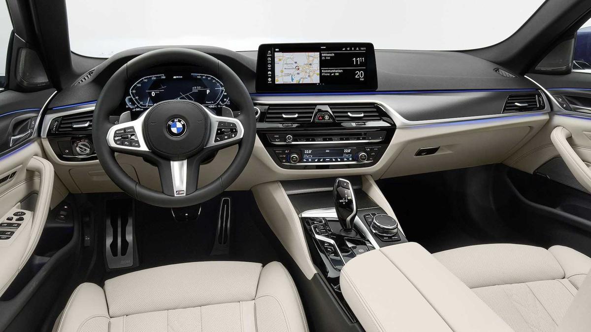 BMW 5-Series 2021 