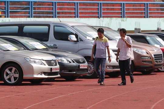 Nắm rõ giá thuê xe và khảo sát từ nhiều nơi