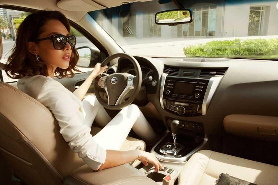 Sử dụng kính râm