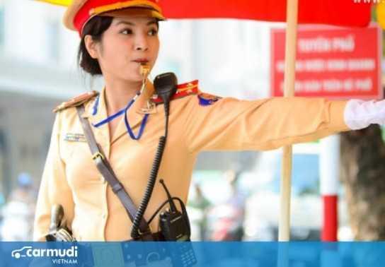 Bạn đã hiểu rõ những hiệu lệnh của cảnh sát giao thông?