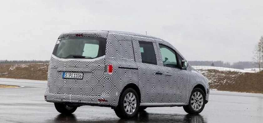 Mercedes T-class 2021