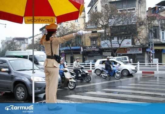 Người không chấp hành hiệu lệnh của cảnh sát giao thông sẽ bị phạt như thế nào?