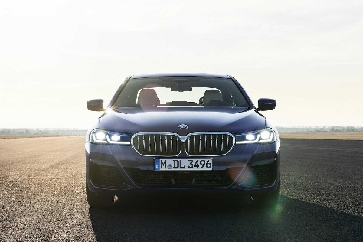 BMW 5-Series 2021 
