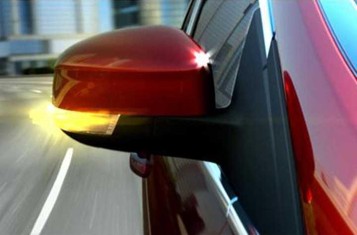 bắt buộc phải bật xi nhan