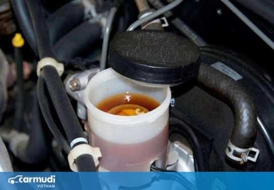 Một số lý do khiến vô lăng ô tô đánh lại bị nặng