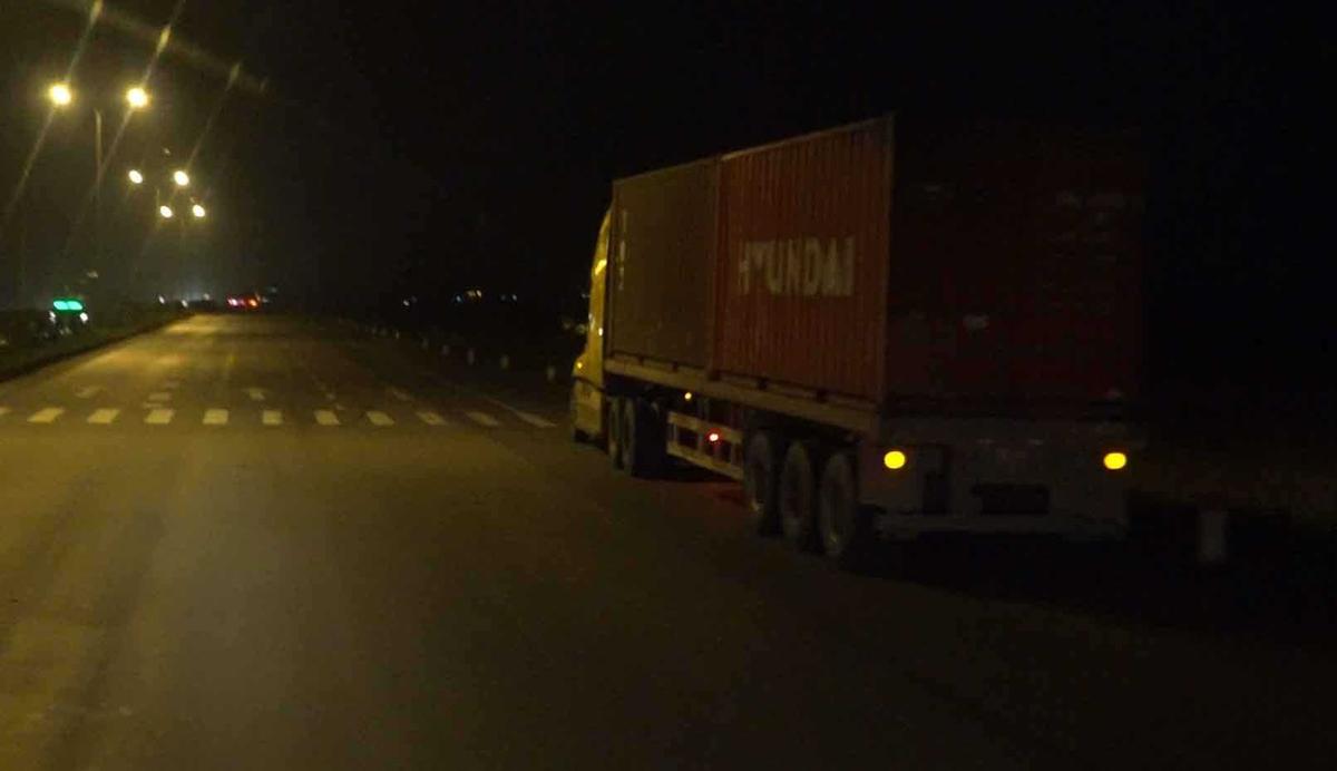 nguy cơ va chạm với xe lớn