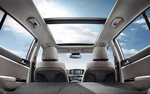 Những lợi ích bất ngờ của xe ô tô có cửa sổ trời