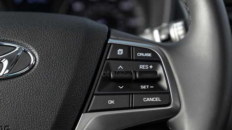 Sử dụng kiểm soát hành trình trong trời mưa