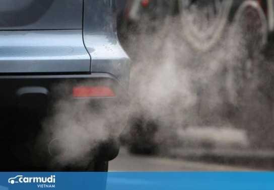 Ô tô xuất hiện khói trắng, có nguy hiểm hay không?