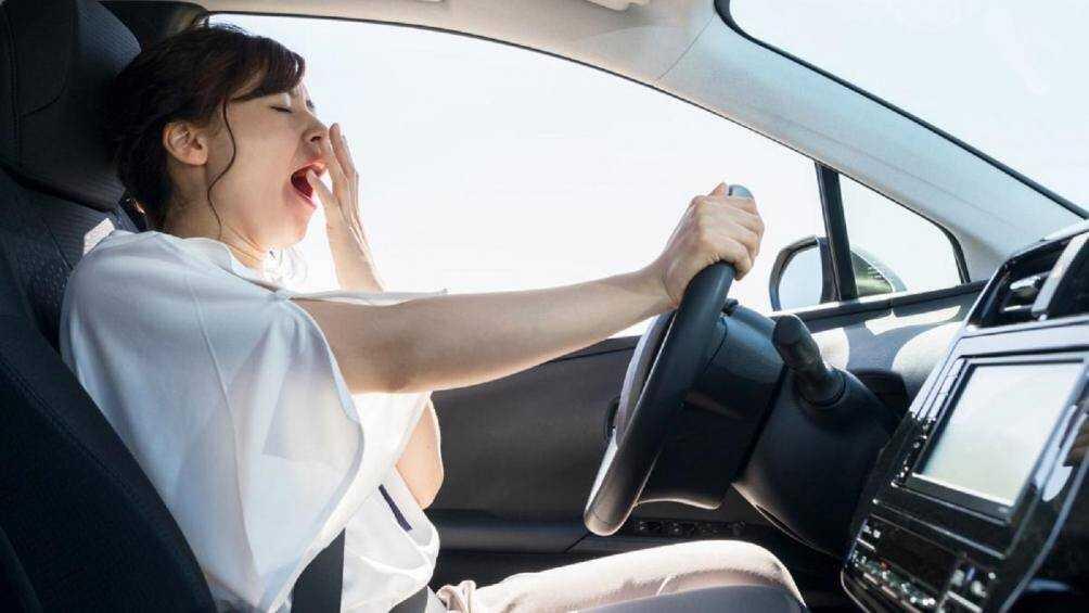 buồn ngủ khi lái xe