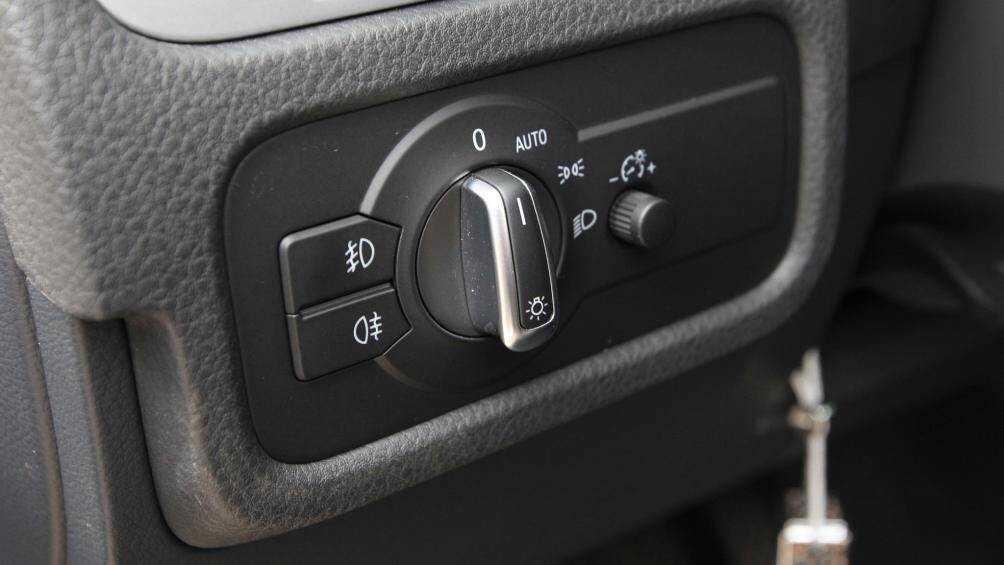 Công tắc trên xe ô tô