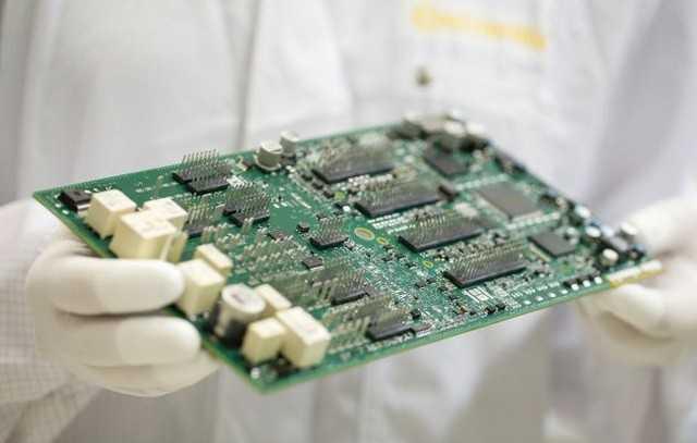 Thiếu chip bán dẫn