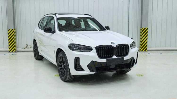 BMW X3 và iX3 2021
