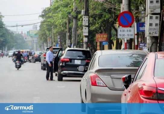 Tài xế cần tránh những lỗi nào khi dừng đỗ ô tô?