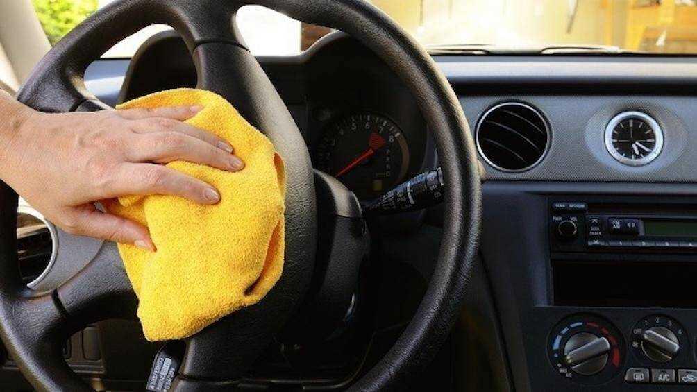 Thường xuyên vệ sinh và chăm sóc xe