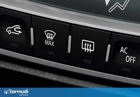 Cách giúp kính lái không bị mờ khi di chuyển dưới trời mưa phùn