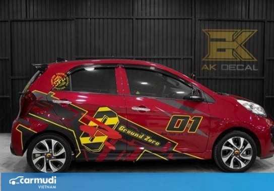 Chủ xe có được dán decal lên xe không?