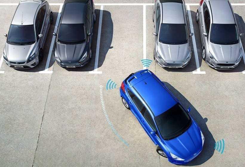 Một số nguyên tắc cần biết khi lùi xe ô tô vào chuồng