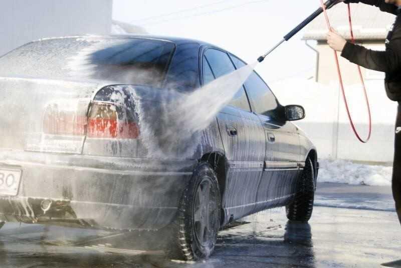 Những sai lầm nên tránh khi rửa xe ô tô vào mùa hè - Blog Xe Hơi Carmudi