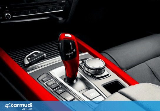 Hộp số tự động khó chuyển số: Nguyên nhân và cách khắc phục