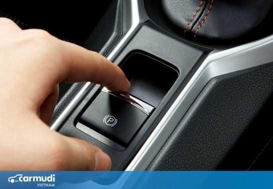 Sẽ thế nào nếu sử dụng phanh điện tử khi xe đang chạy?