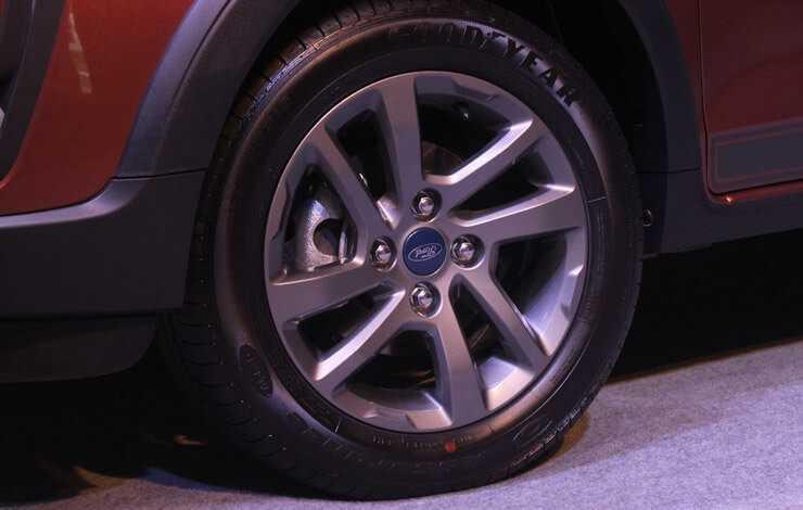 Nên chọn loại lốp đúng cỡ theo khuyến nghị