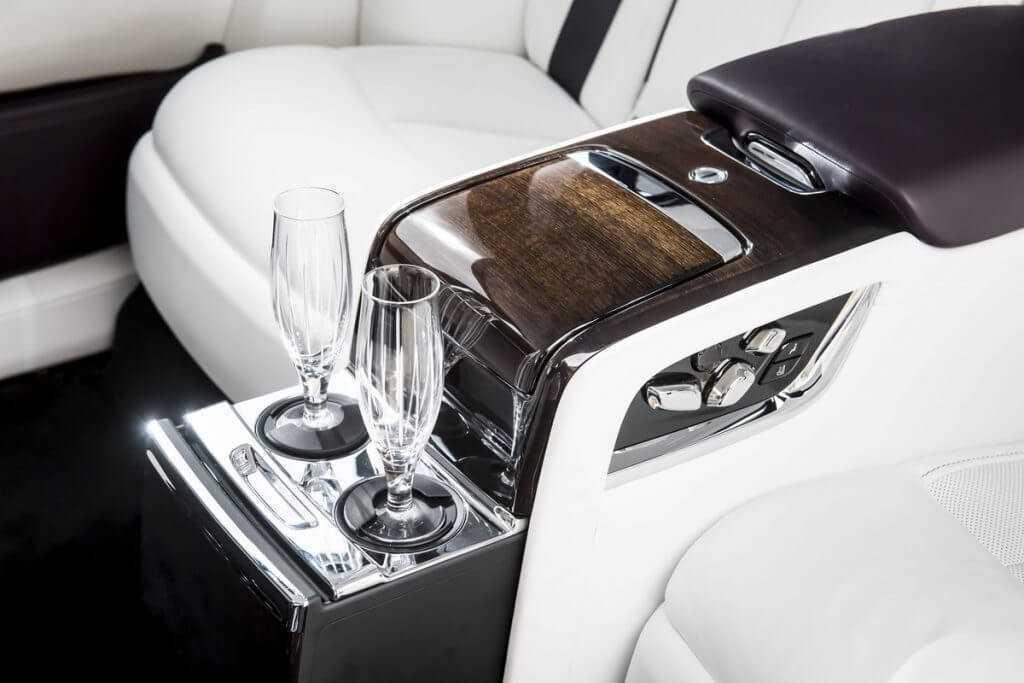 Máy rót Champagne của BMW