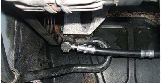 Mùi dầu nhớt bắt nguồn từ piston bị lão hóa