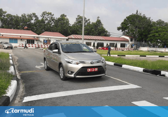 Lý do thầy dạy lái xe muốn học viên lấn làn ngược chiều