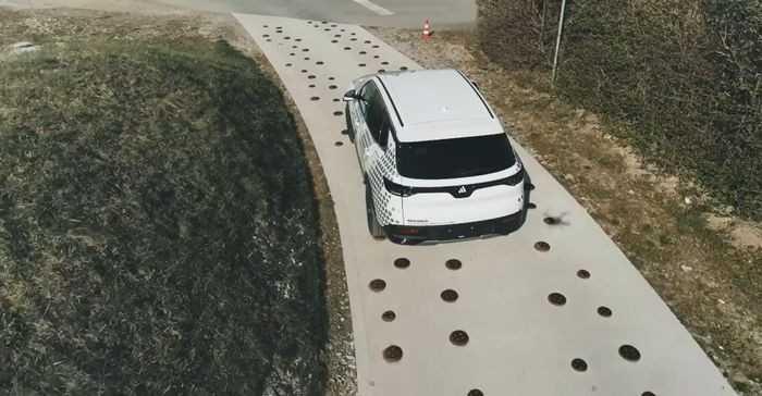 Mẫu xe điện mới của VinFast đang được thử nghiệm tại Áo