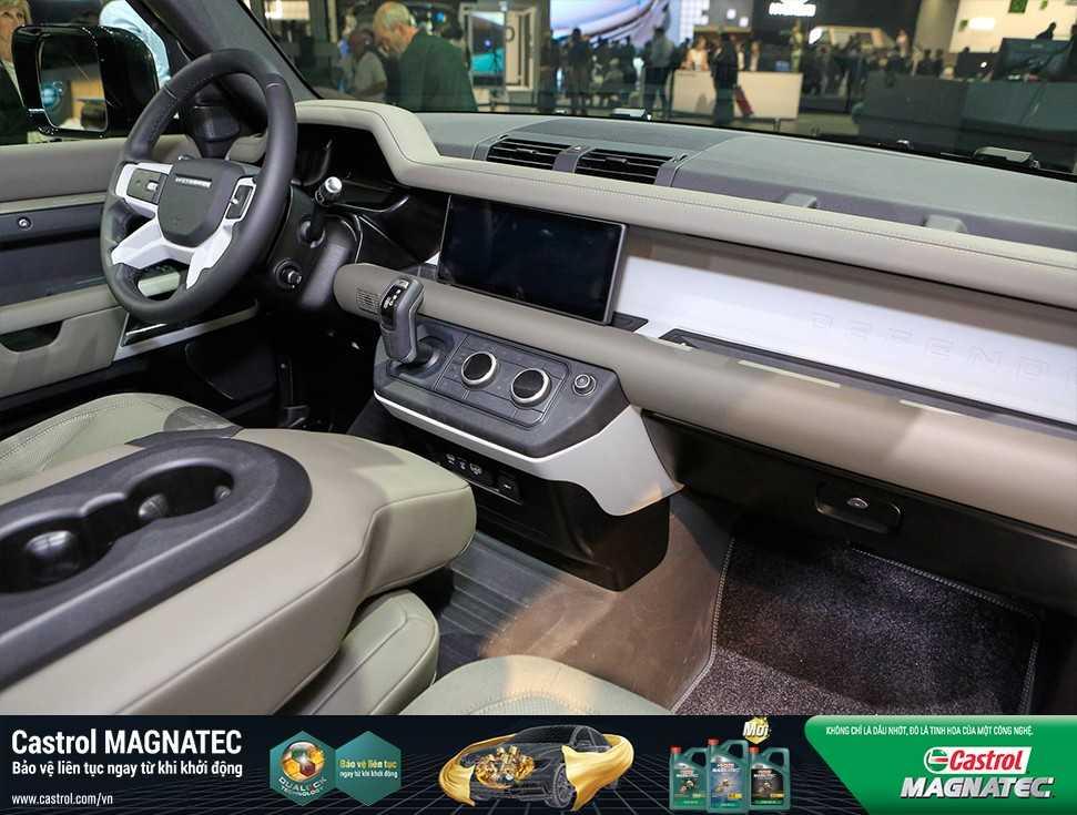 LAND ROVER DEFENDER 2020