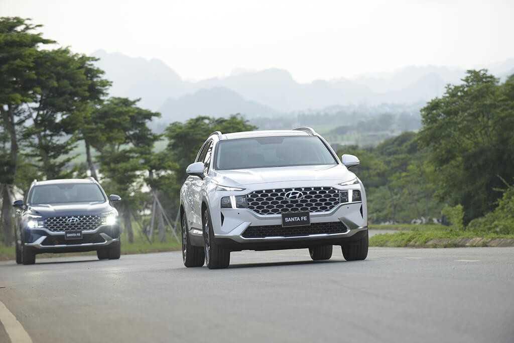 Khả năng vận hành Hyundai Santa Fe 2021